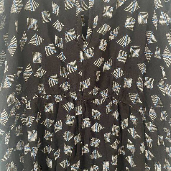 Dress or Bathing Suit Cover Up, Size Medium - Picture 4 of 6